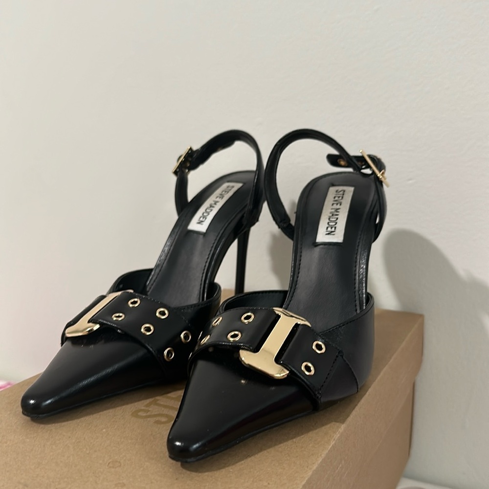 Steve Madden Dillon Black Leather Pointed Toe Heels
